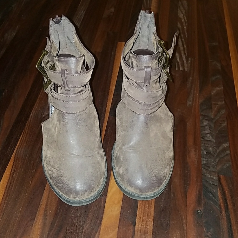 Charlotte russe booties